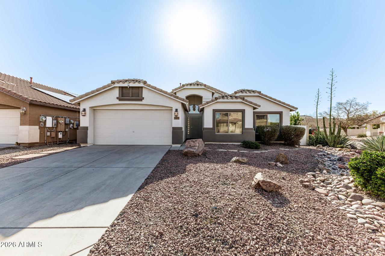 803 E Penny Ln., San Tan Valley, AZ 85140