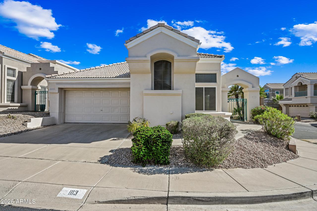 1113 E Hiddenview Dr., Ahwatukee, AZ 85048