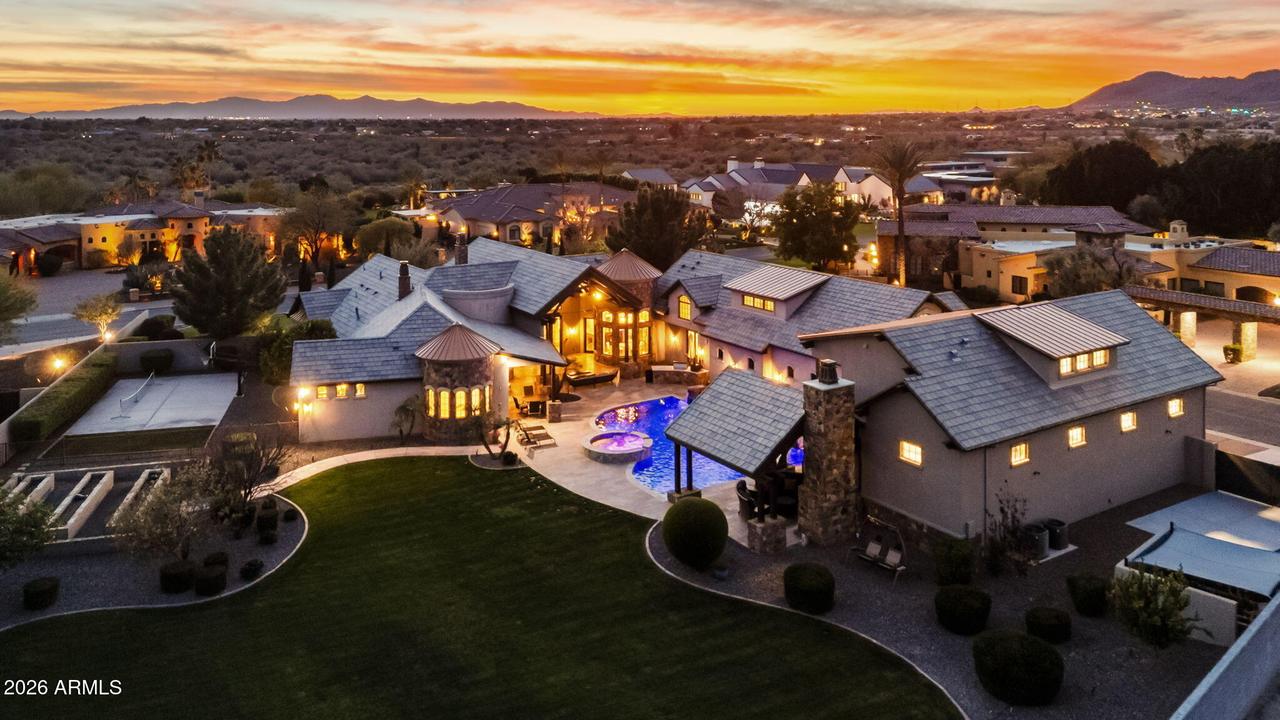 23985 N 73rd Ln., Peoria, AZ 85383