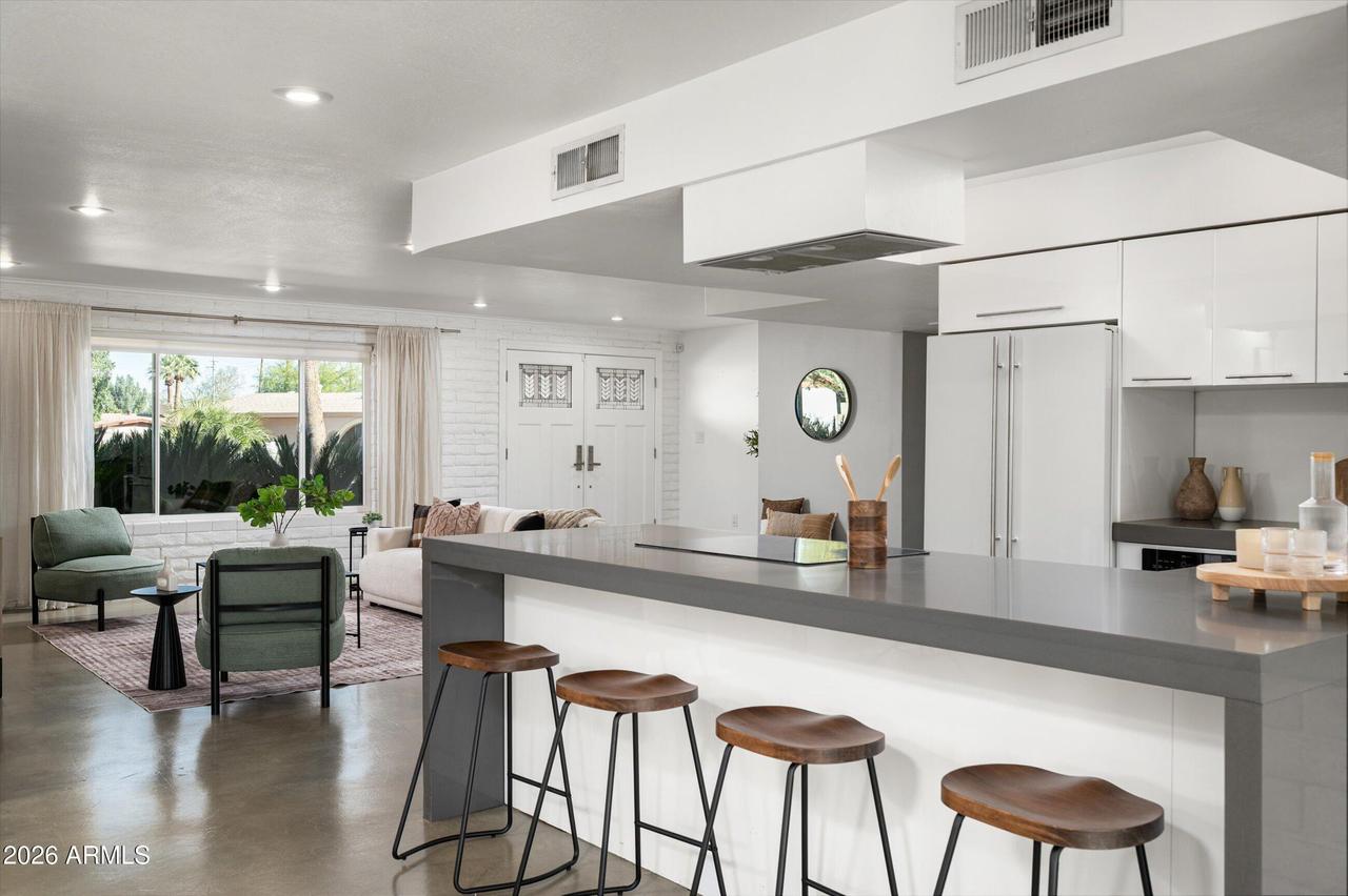 11216 N 39th Pl., Phoenix, AZ 85028