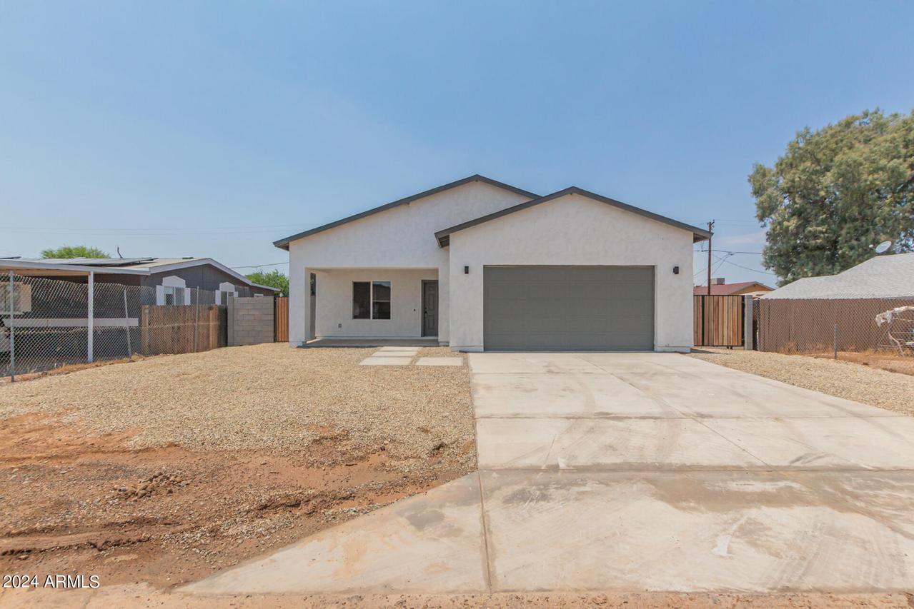31824 N Poplar St., Wittmann, AZ 85361
