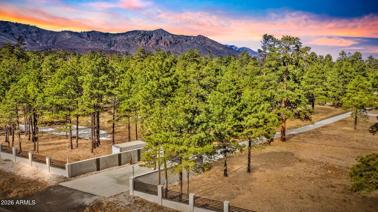 5055 Townsend Winona Rd. #3, Flagstaff, AZ 86004