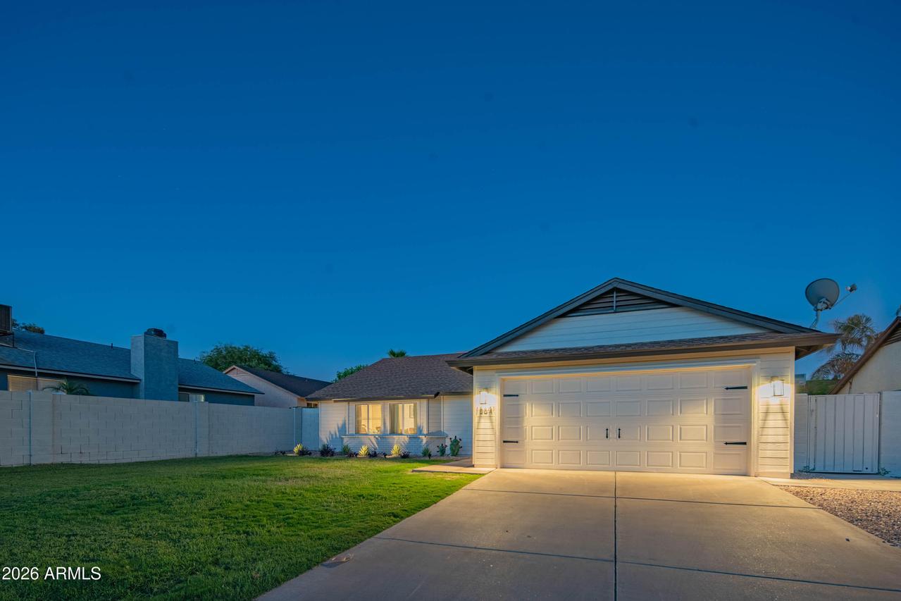 15641 N 63rd St., Scottsdale, AZ 85254