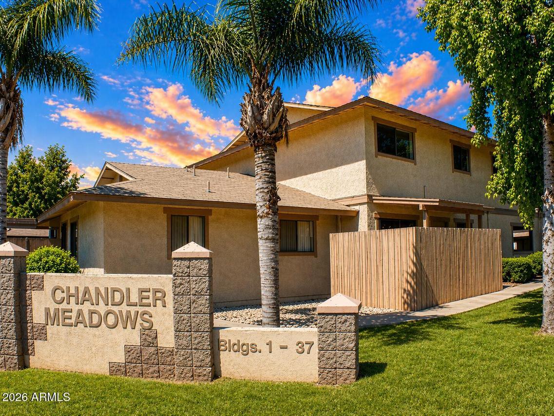 286 W Palomino Dr. #51, Chandler, AZ 85225
