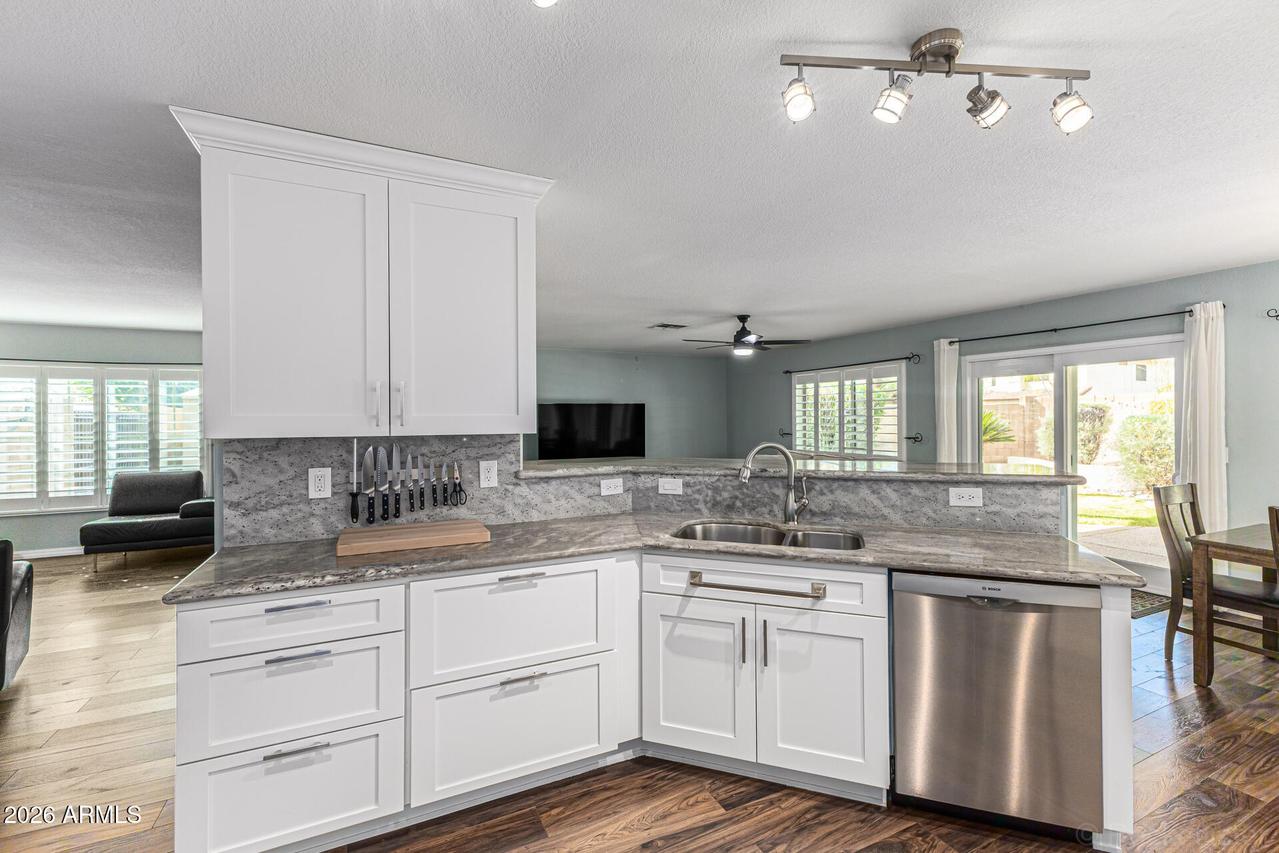 2302 E Paraiso Dr., Phoenix, AZ 85024