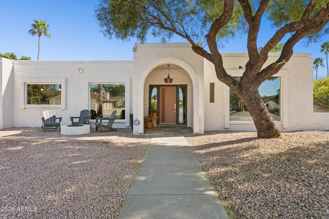 11049 N 44th St., Phoenix, AZ 85028