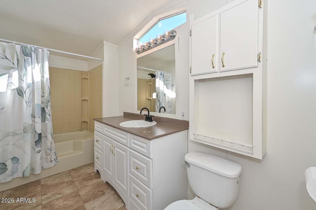 8301 N 103 Ave. #203, Peoria, AZ 85345