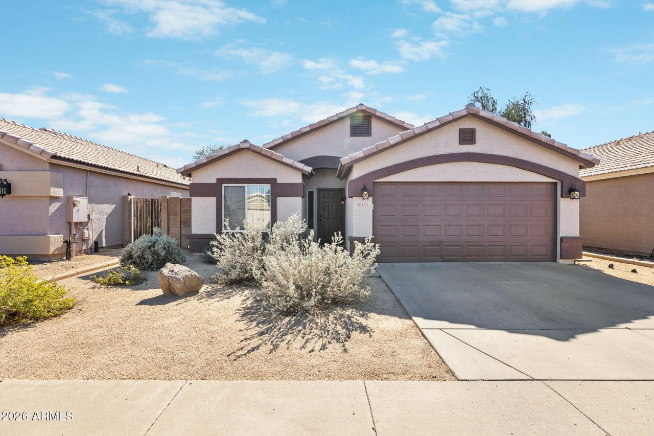 3523 W Saguaro Park Ln., Glendale, AZ 85310