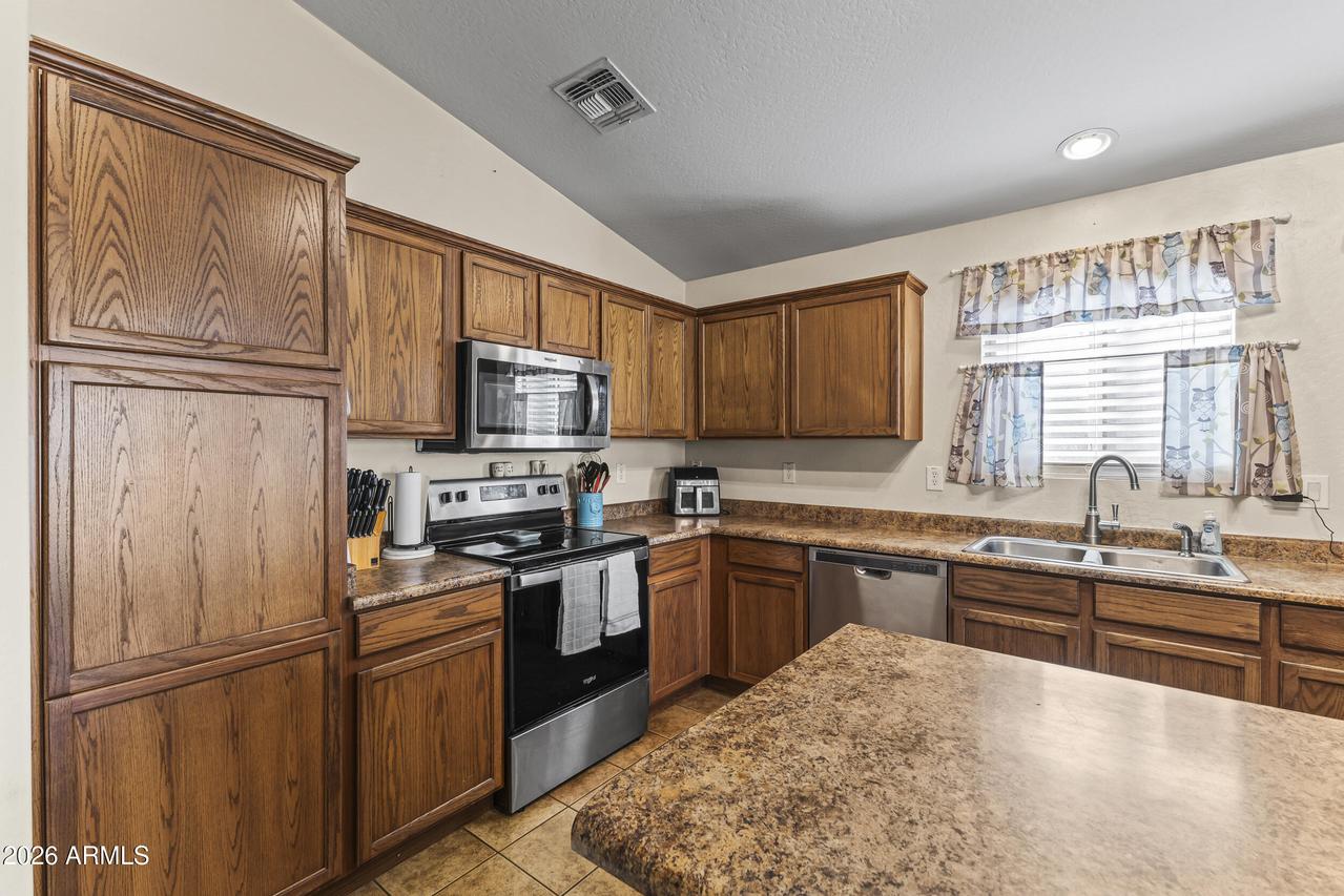 11758 W Acapulco Ln., El Mirage, AZ 85335