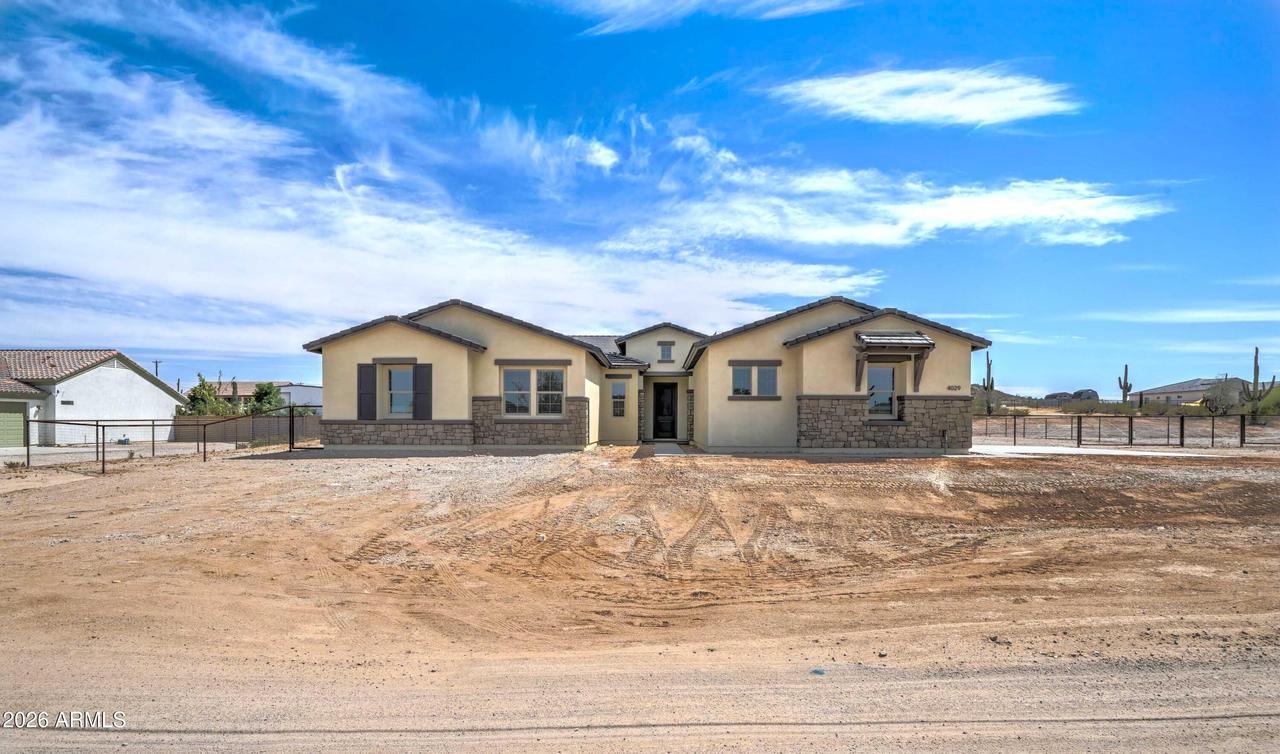 4029 W Silverdale Rd., San Tan Valley, AZ 85144