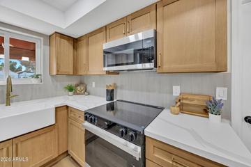 13813 N 43rd St., Phoenix, AZ 85032
