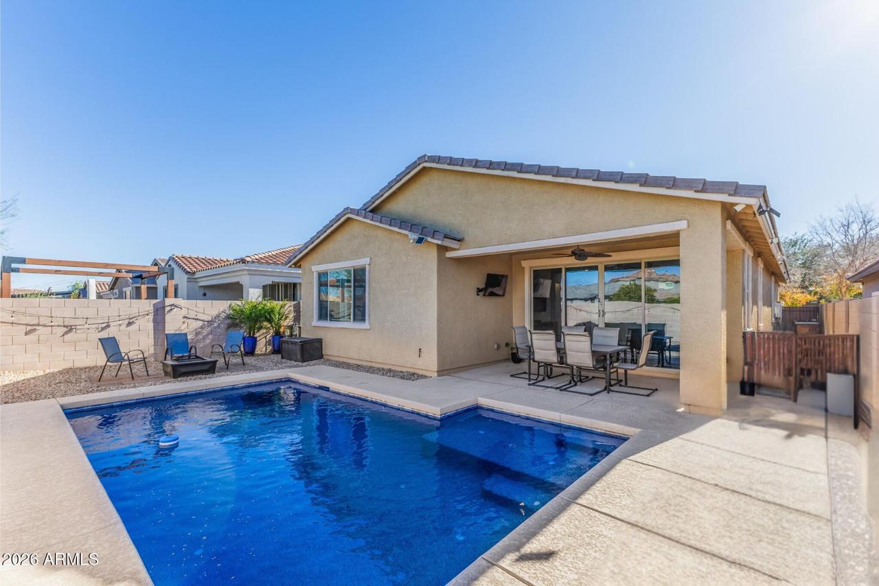 554 W Rainbow Bridge Ln., San Tan Valley, AZ 85140