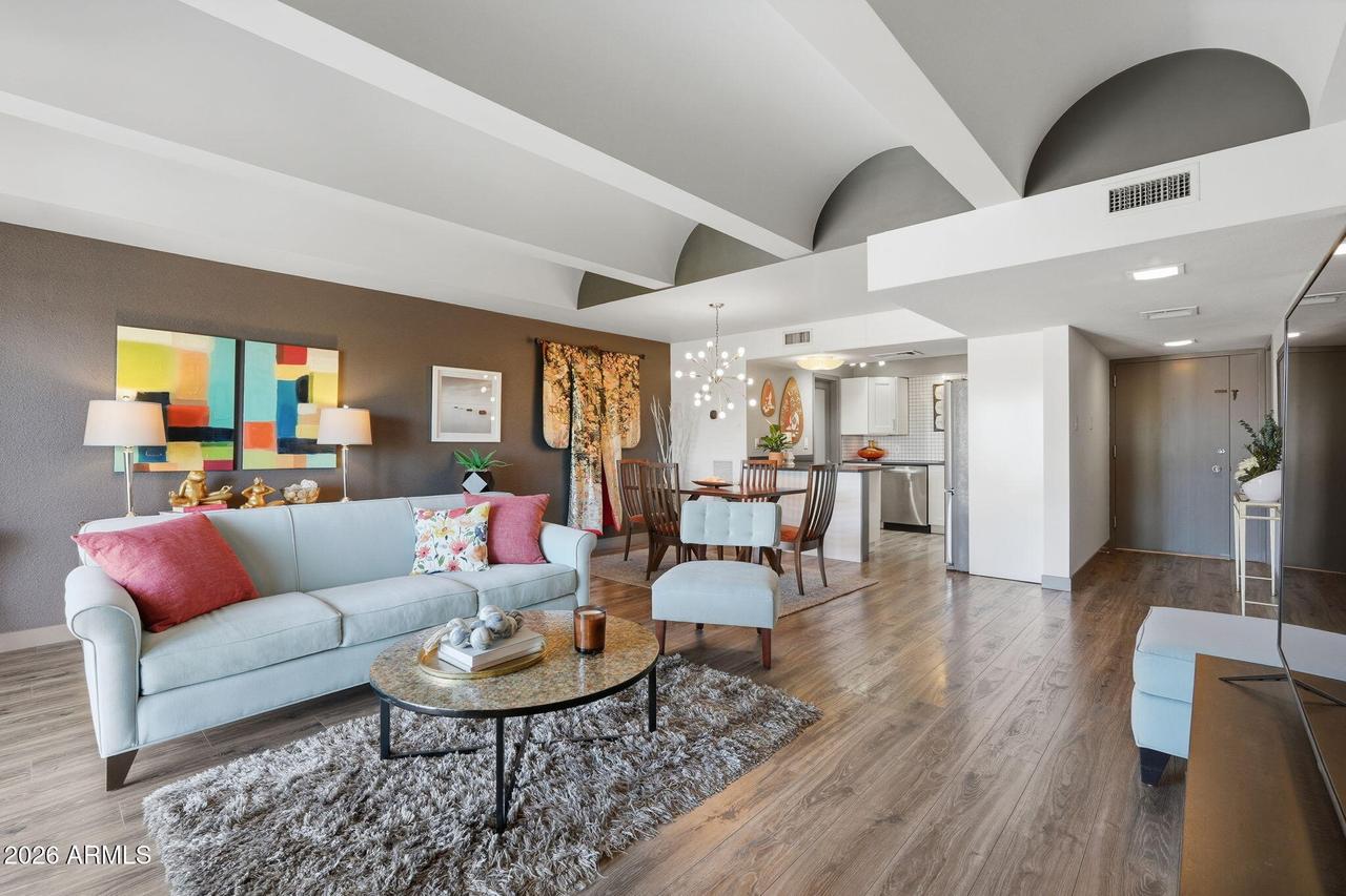 6502 N Central Ave. #C301, Phoenix, AZ 85012