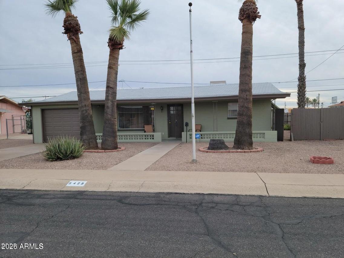 5425 E Akron St., Mesa, AZ 85205