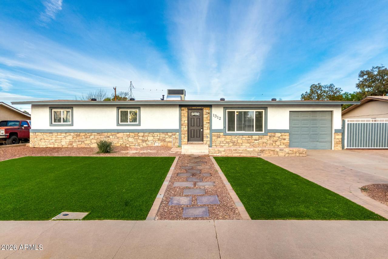 1312 N 24th St., Mesa, AZ 85213