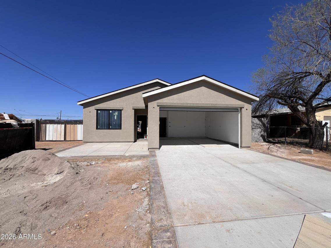 392 W Lincoln Ave., Coolidge, AZ 85128