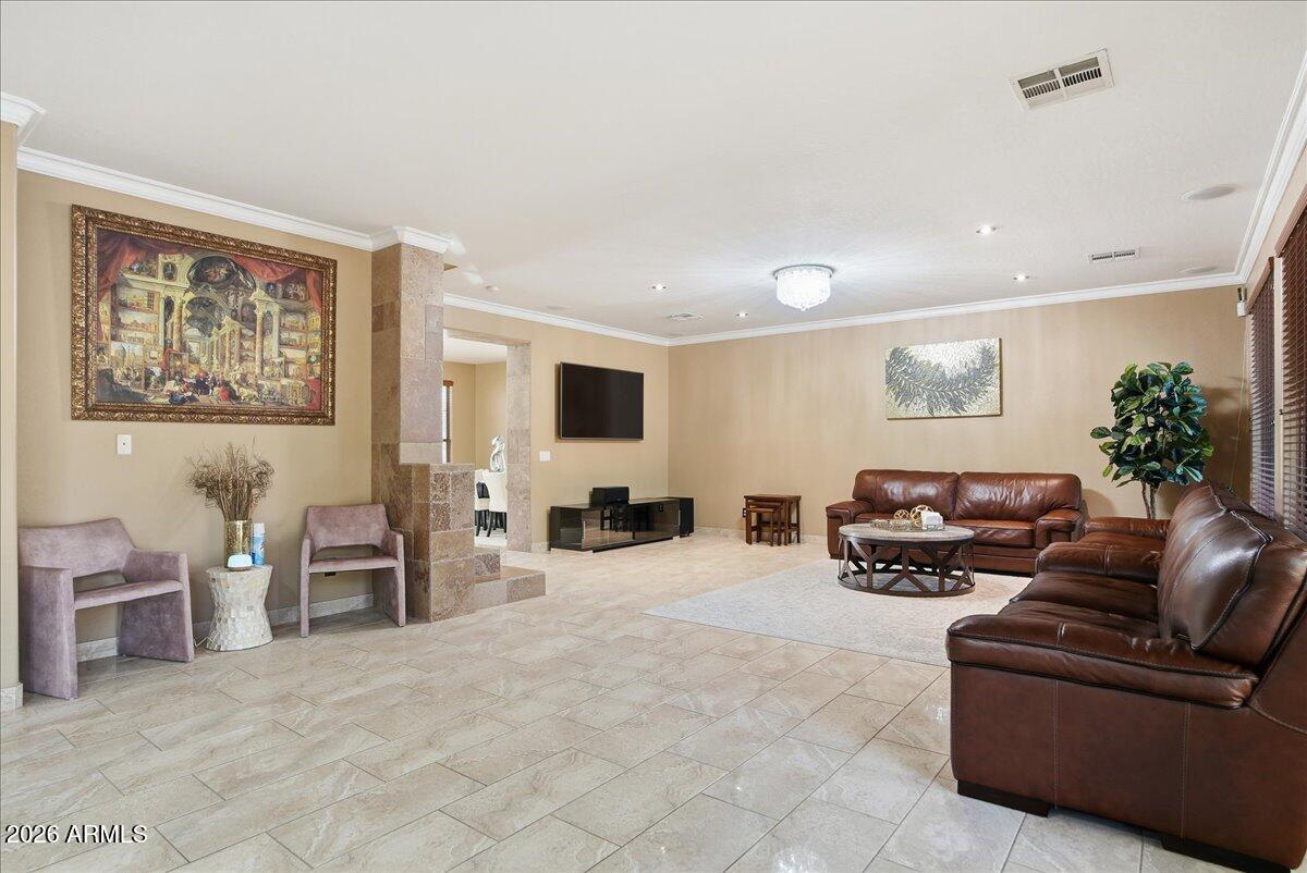 2414 W Florentine Rd., Phoenix, AZ 85086