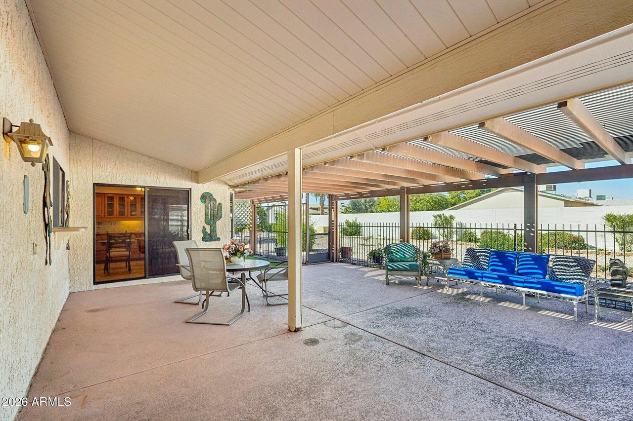 20042 N Crown Ridge Dr., Sun City West, AZ 85375