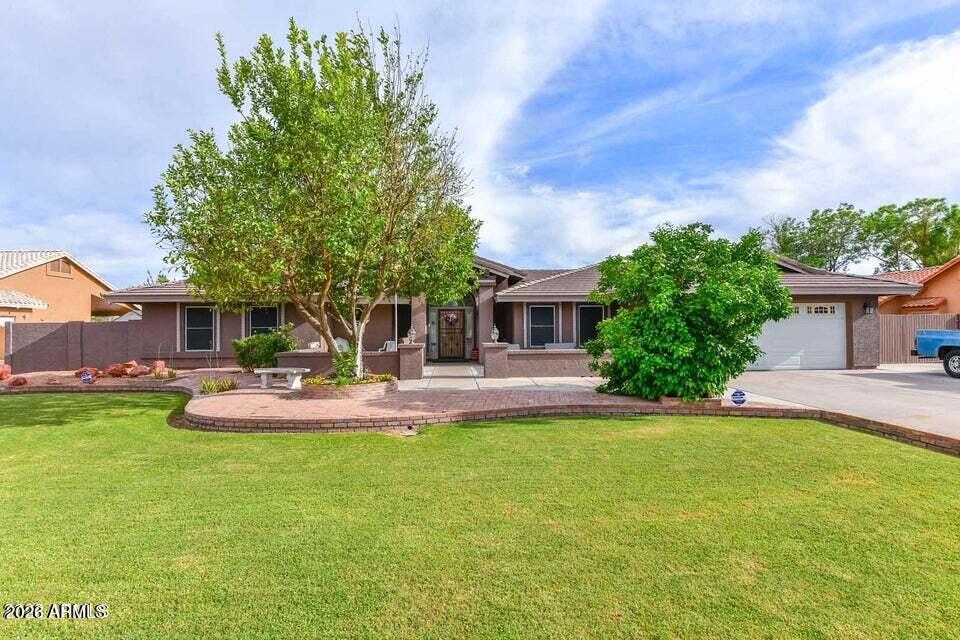 8621 W Via Montoya Dr., Peoria, AZ 85383