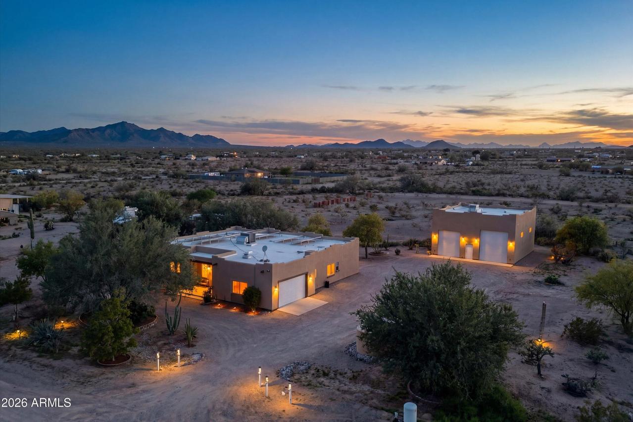 6104 N 416th Ave., Tonopah, AZ 85354