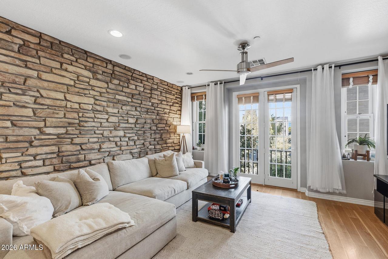 2454 E Roma Ave., Phoenix, AZ 85016