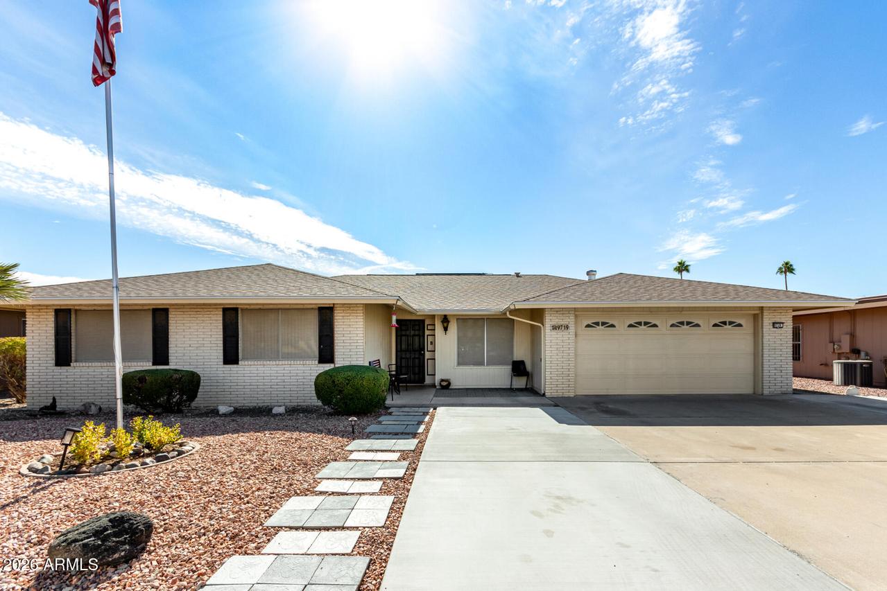 9719 W Newport Dr., Sun City, AZ 85351