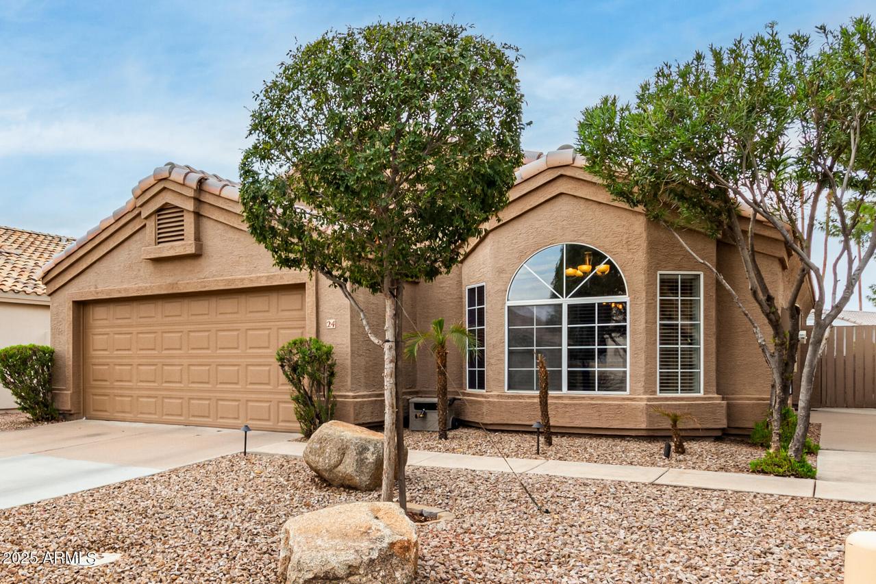 24 S Willow Creek St., Chandler, AZ 85225