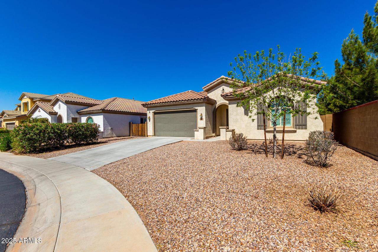 1980 E Horseshoe Dr., Chandler, AZ 85249