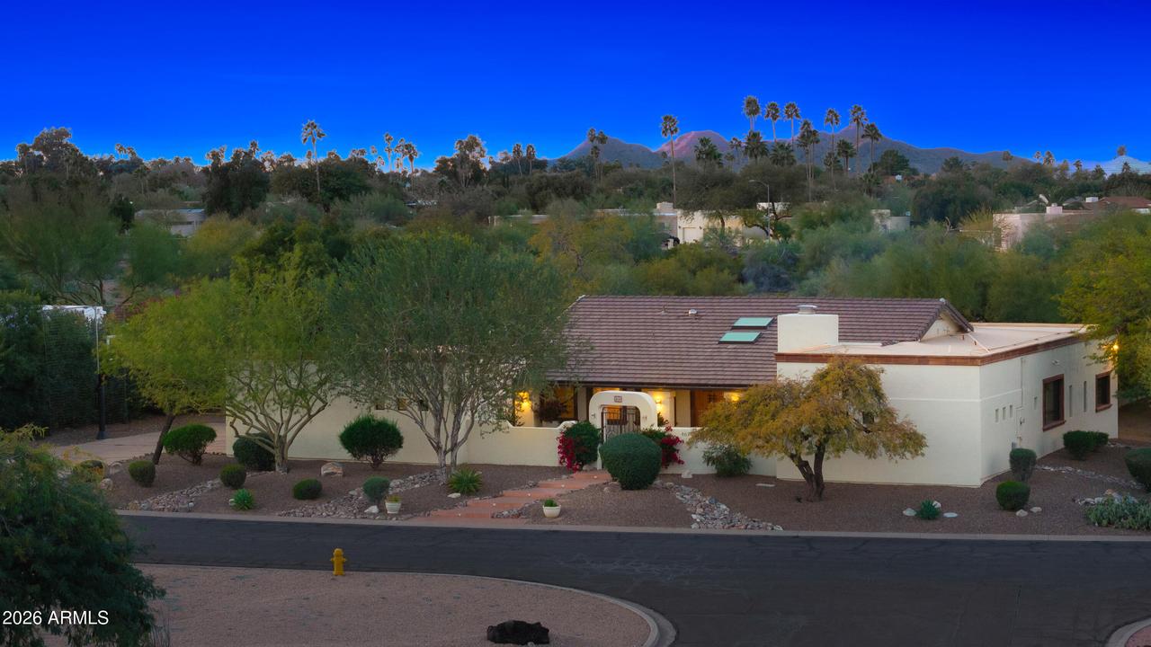 4634 E Mountain View Rd., Phoenix, AZ 85028