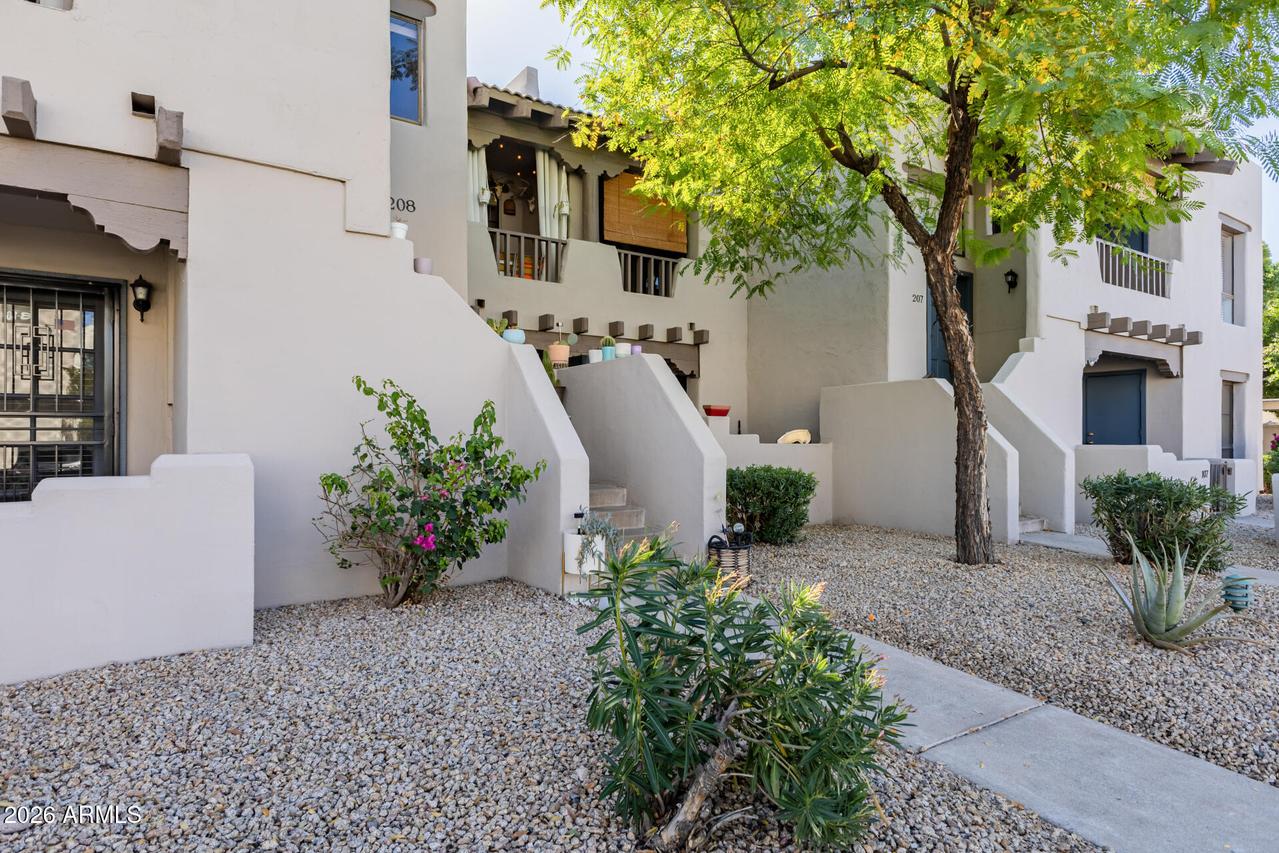 7300 N Dreamy Draw Dr. #208, Phoenix, AZ 85020