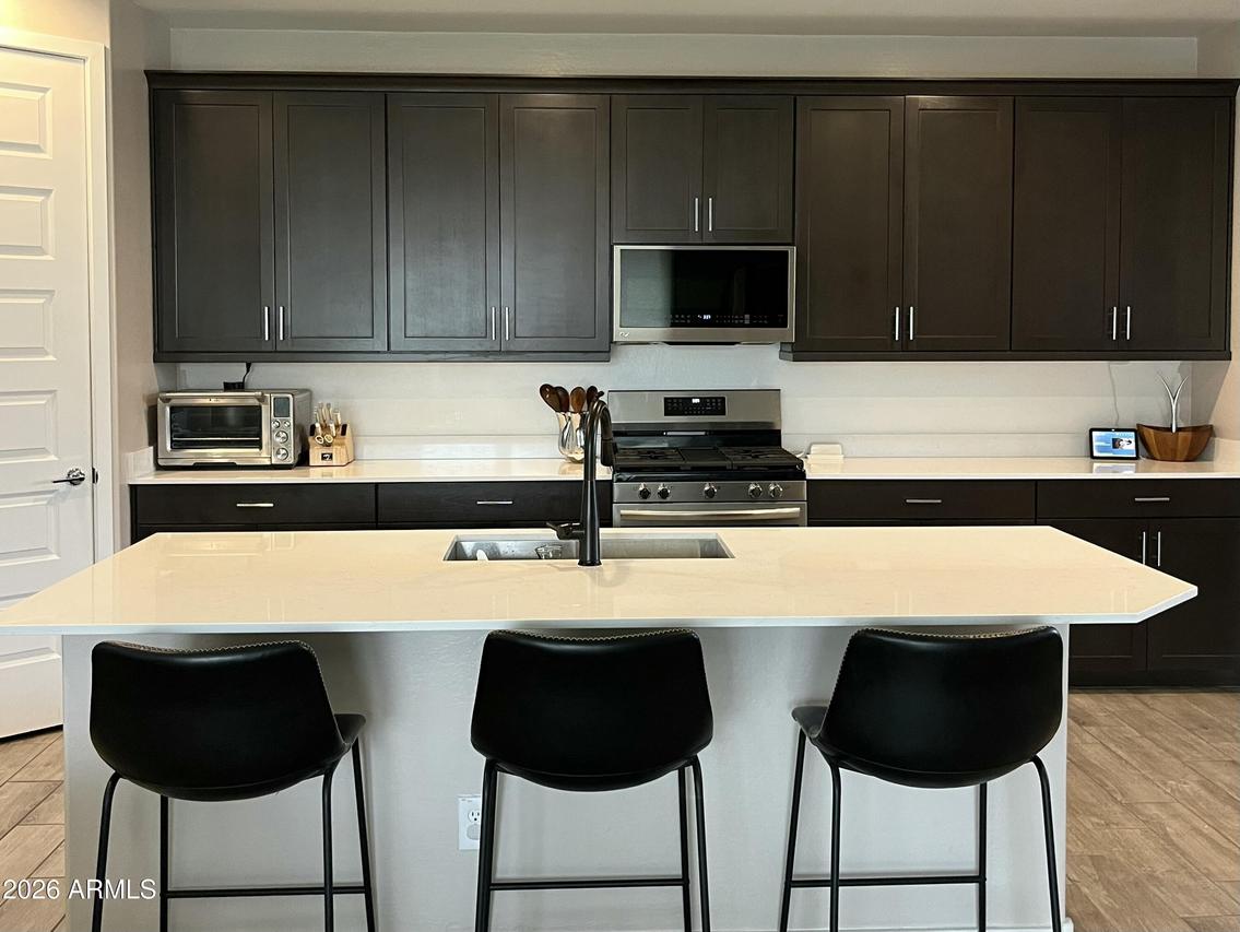 2323 W Grenadine Rd., Phoenix, AZ 85041