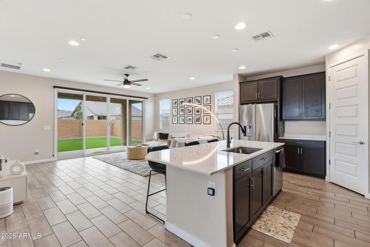 2323 W Grenadine Rd., Phoenix, AZ 85041