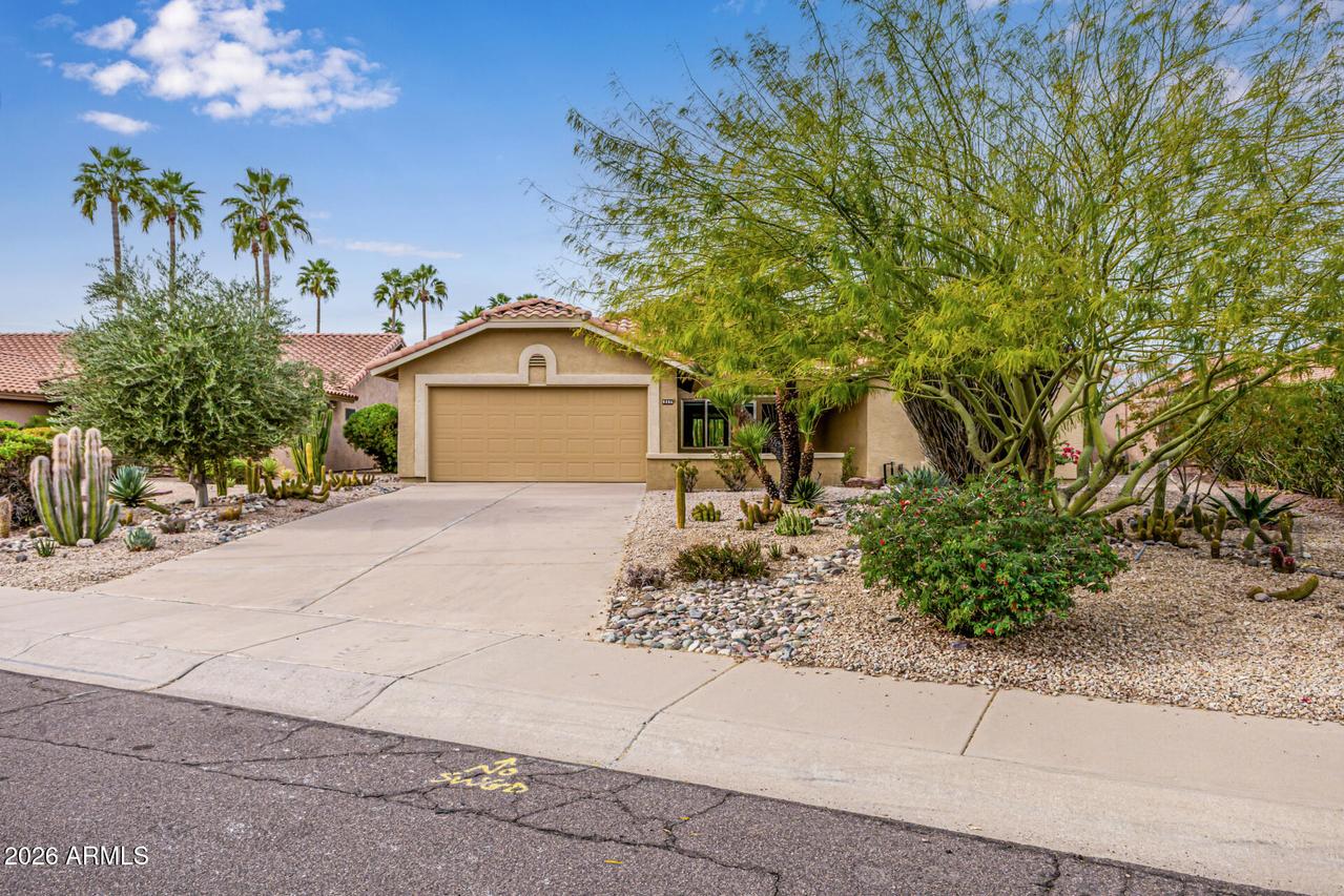 9256 W Behrend Dr., Peoria, AZ 85382