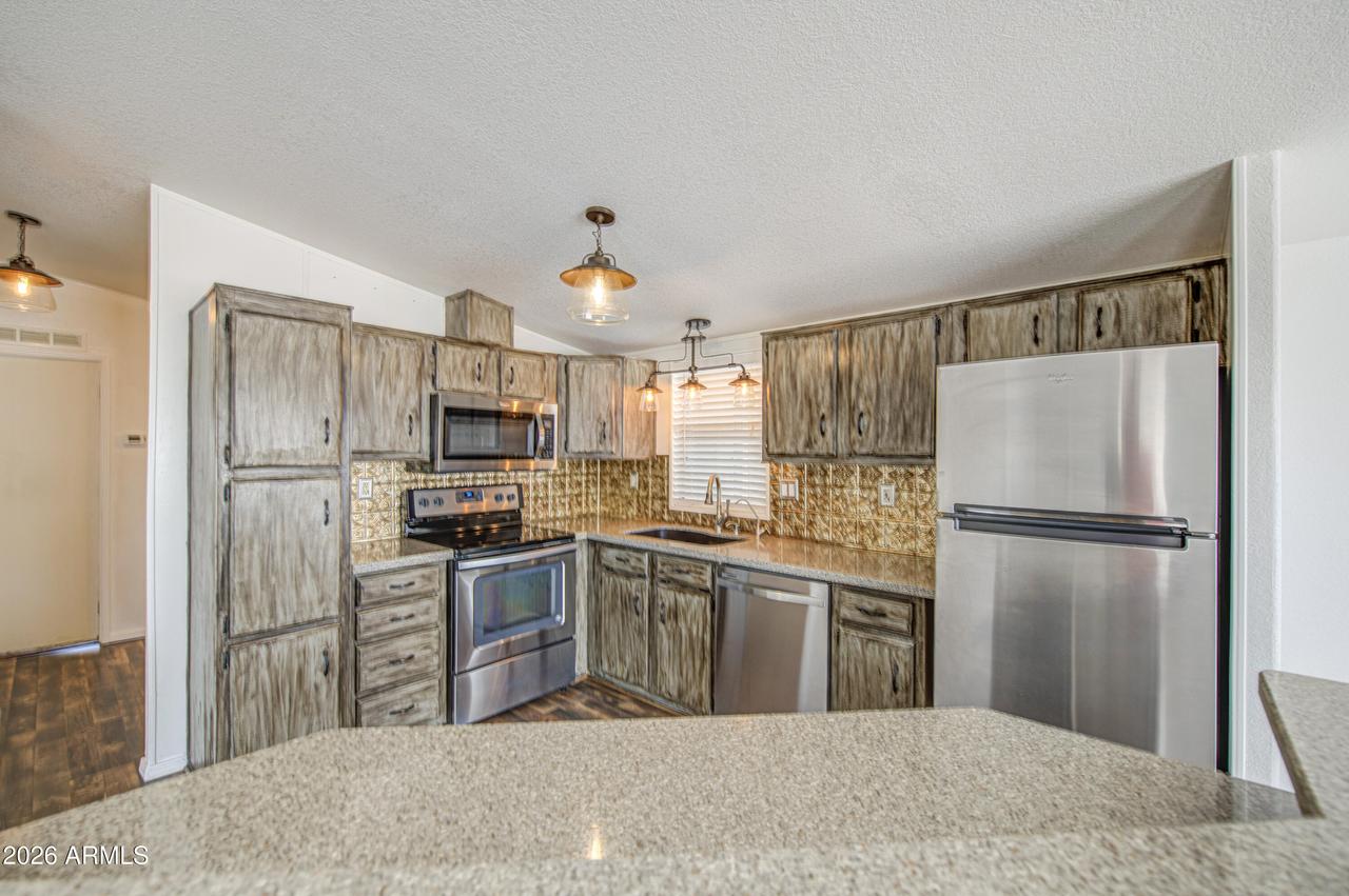 2208 W Baseline Ave. #76, Apache Junction, AZ 85120