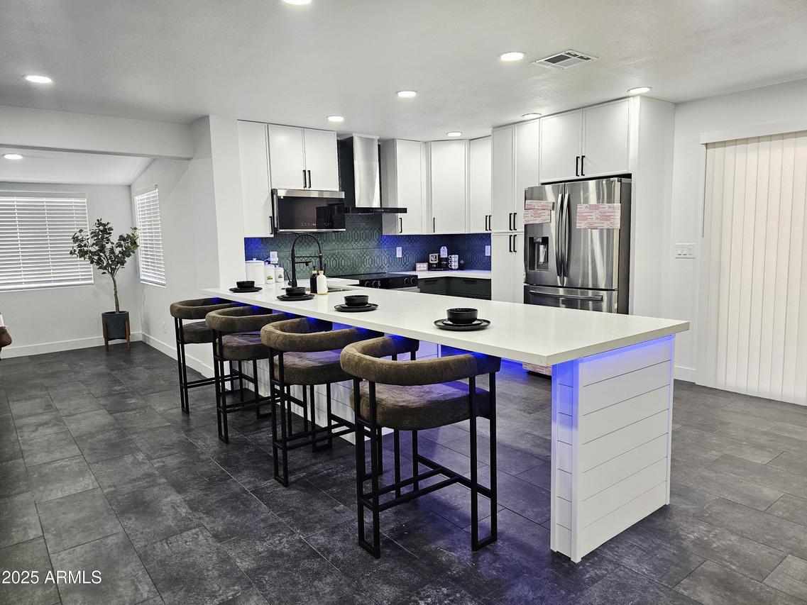 5040 N 69th Dr., Glendale, AZ 85303