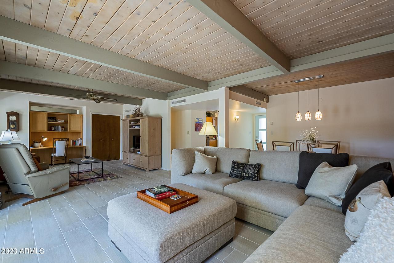 3045 N 62nd St., Scottsdale, AZ 85251