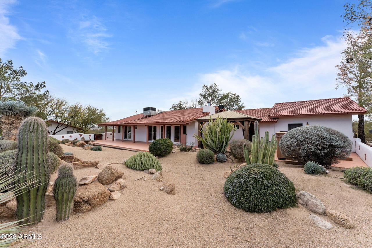 675 N Horseshoe Tr., Wickenburg, AZ 85390