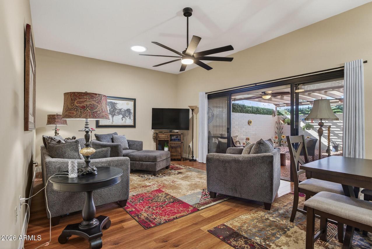 14044 N Palm Ridge Dr., Sun City, AZ 85351