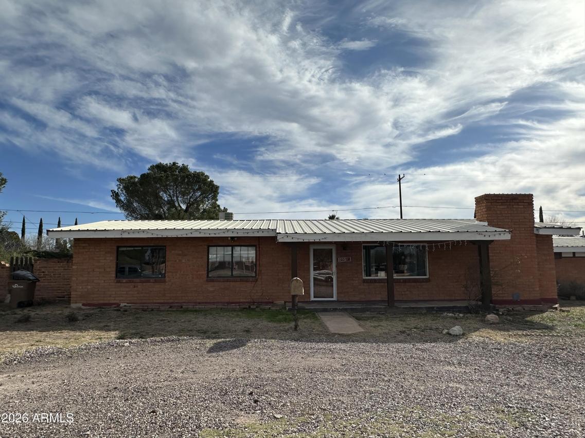 2401 E 9th St., Douglas, AZ 85607