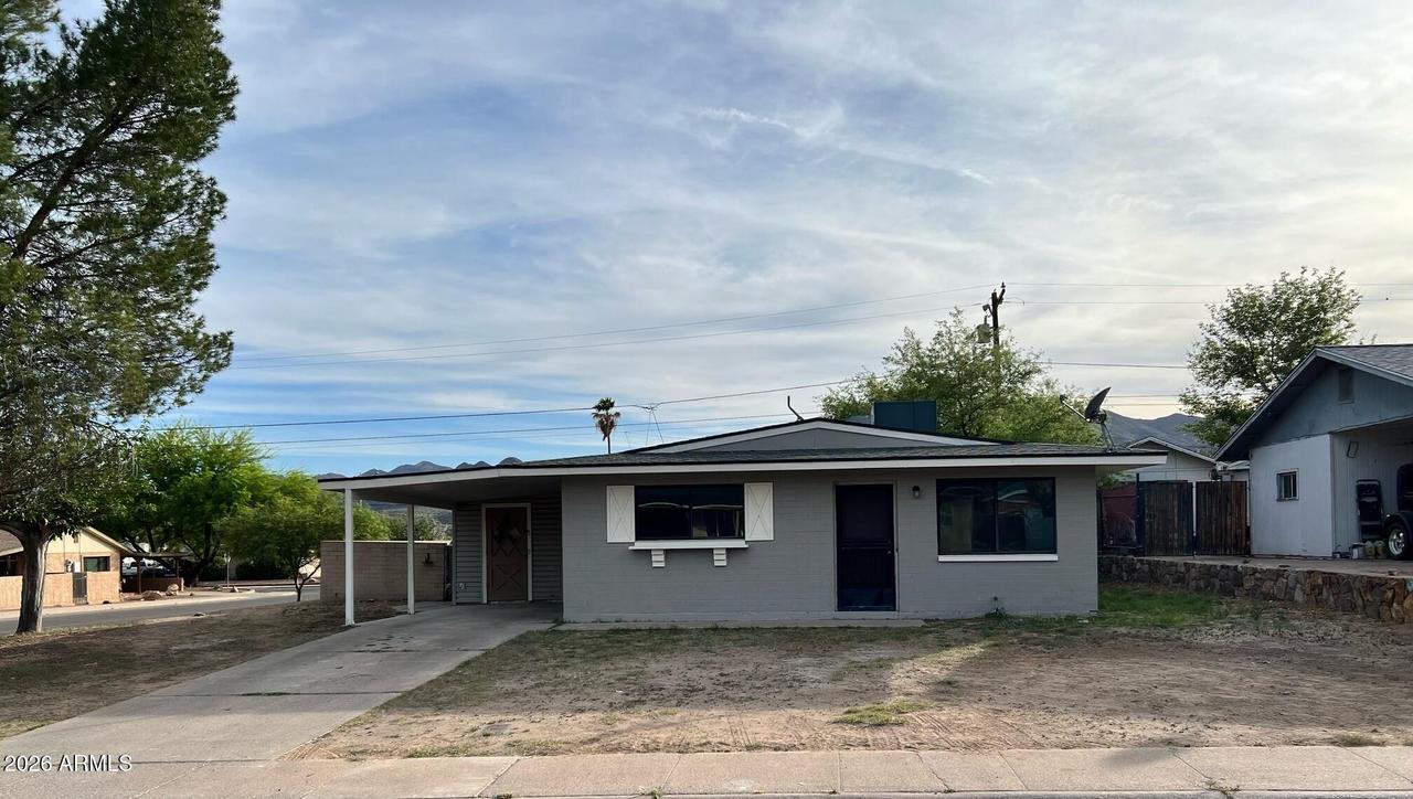401 W Greenwich Rd., Kearny, AZ 85137