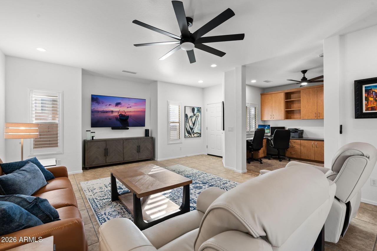 10152 E Knowles Ave., Mesa, AZ 85209