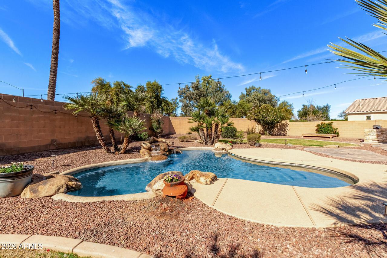 33656 N Windmill Run, San Tan Valley, AZ 85144