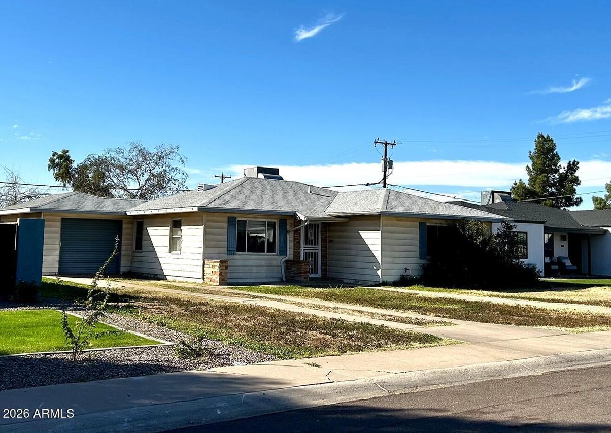 4230 N 16th Ave., Phoenix, AZ 85015