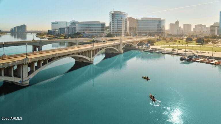 425 W Rio Salado Pkwy. #101, Tempe, AZ 85281