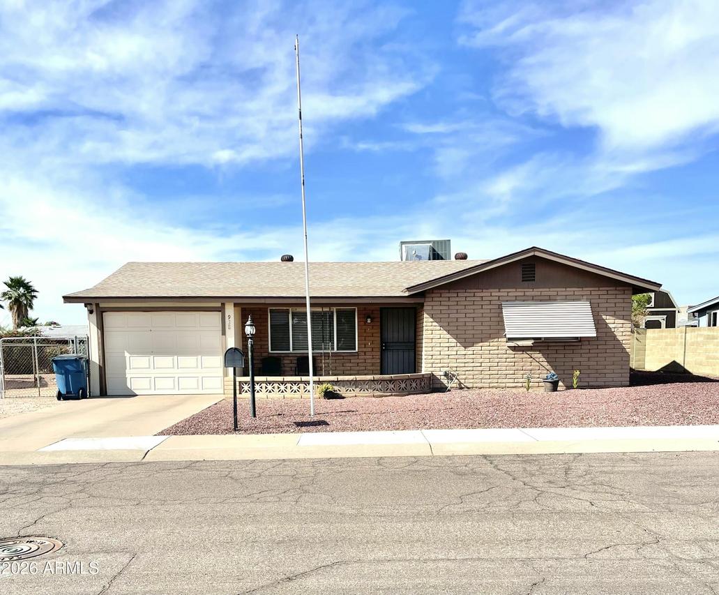938 S Palo Verde Dr., Apache Junction, AZ 85120