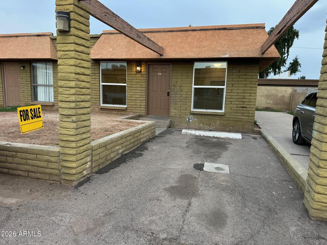 2333 W Glenrosa Ave. #114, Phoenix, AZ 85015