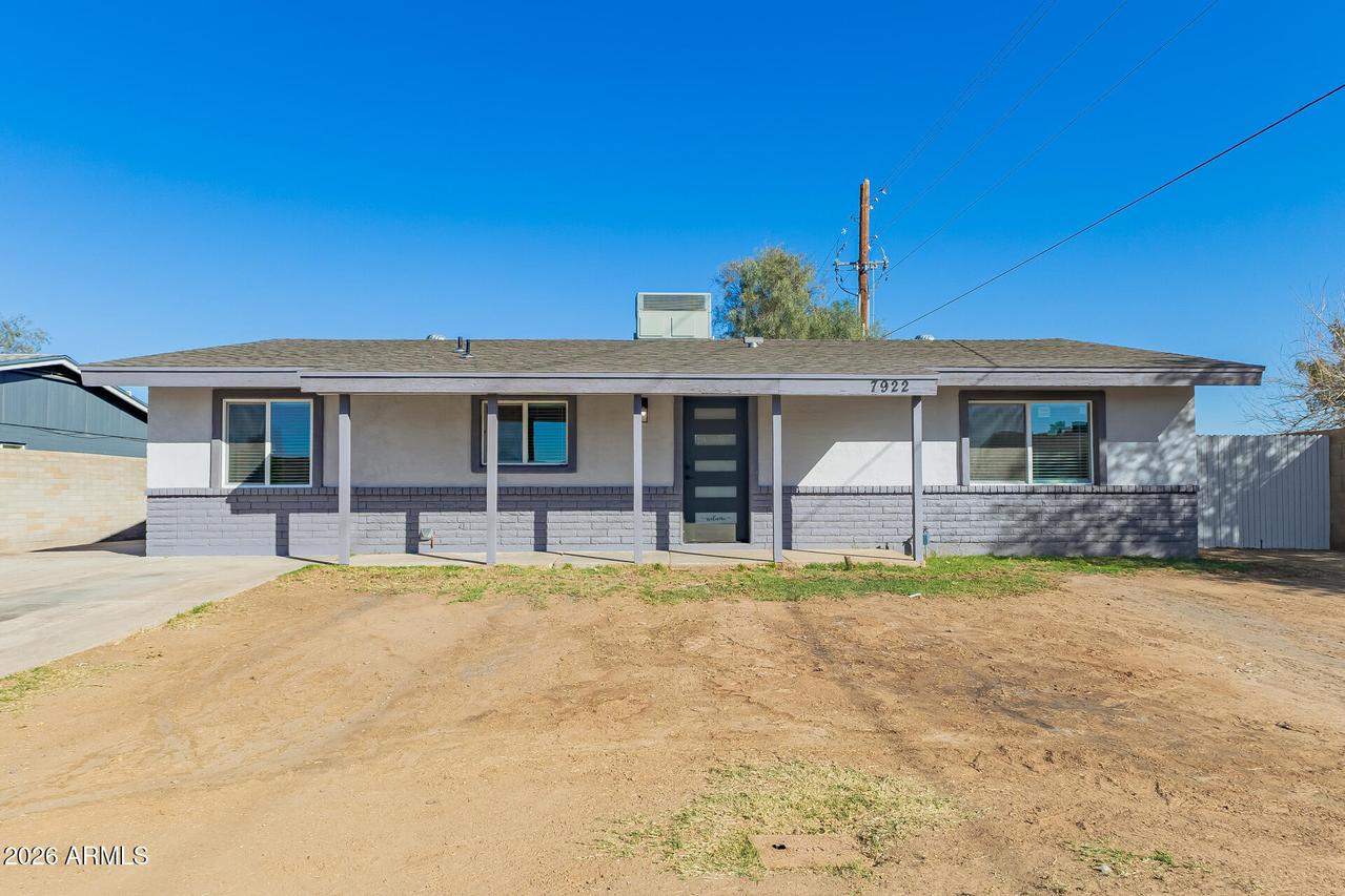 7922 W Clayton Dr., Phoenix, AZ 85033