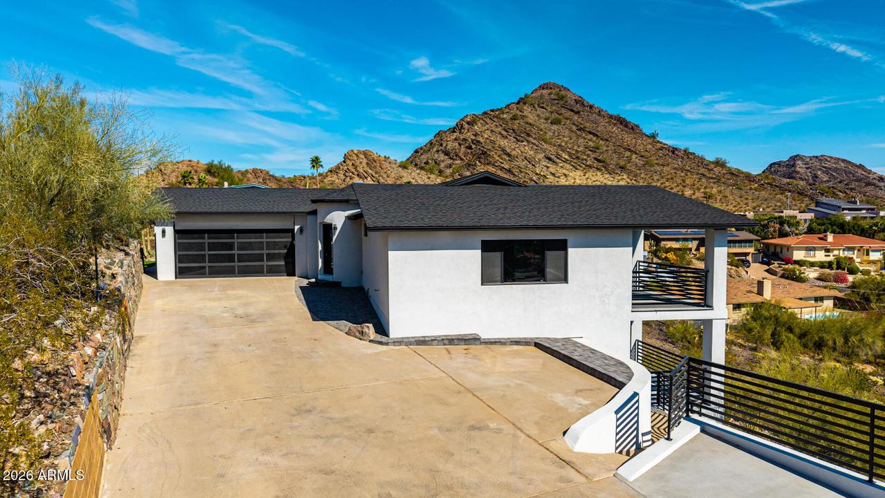 1402 E Las Palmaritas Dr., Phoenix, AZ 85020