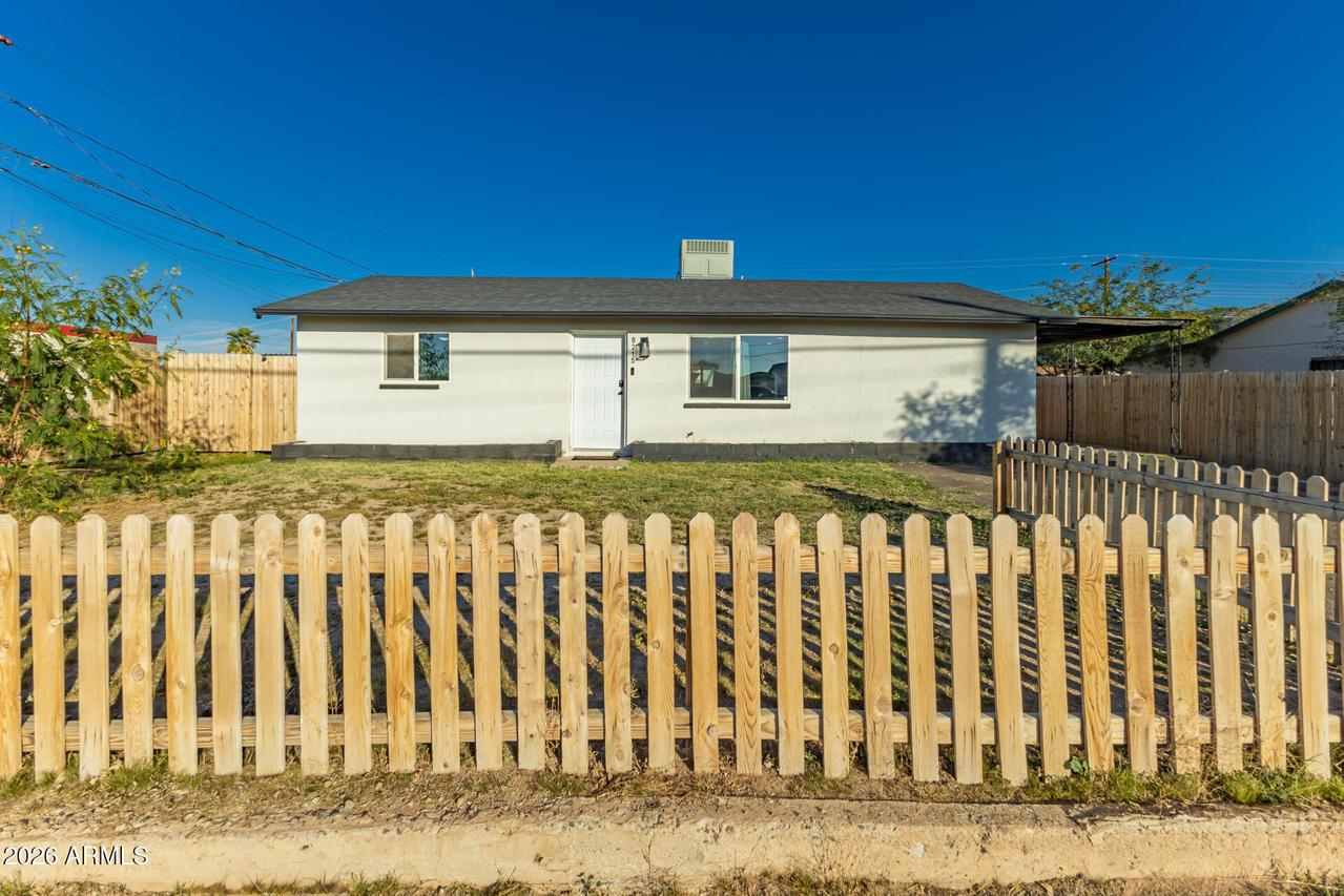 9215 S 7th Ave., Phoenix, AZ 85041