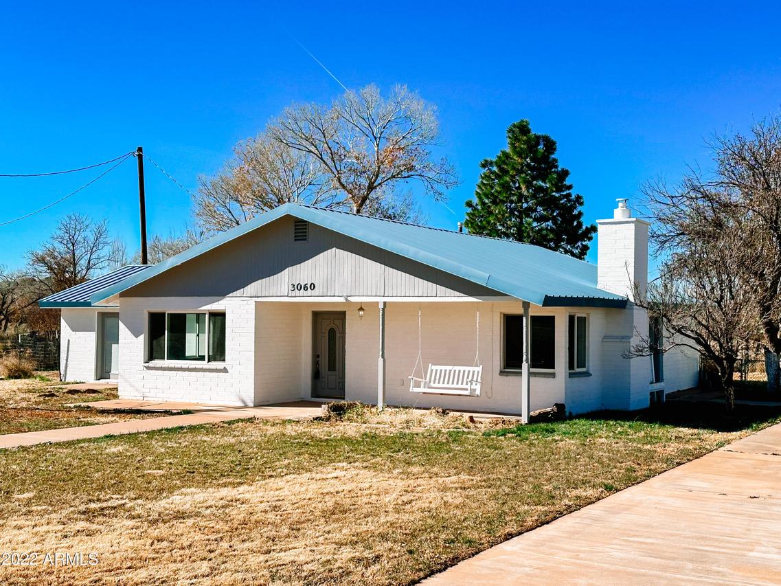 3060 Blackies Rd., Taylor, AZ 85939